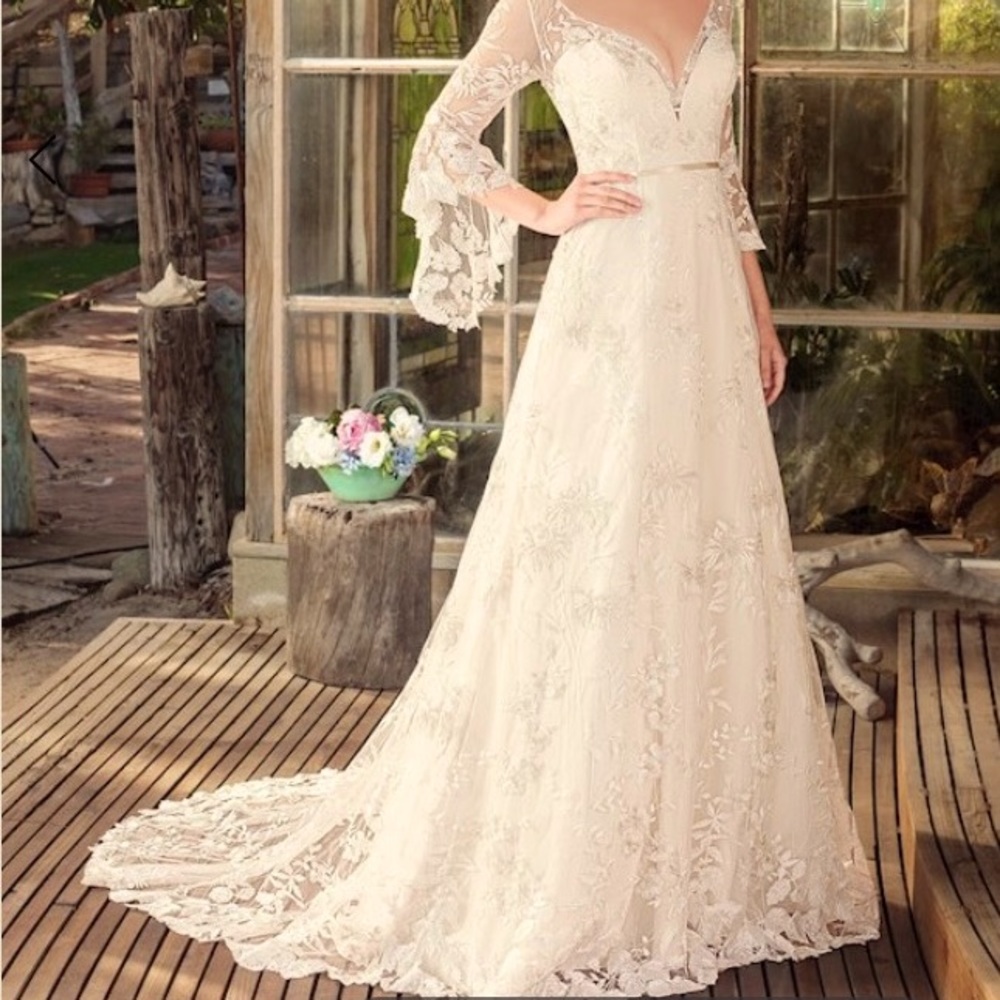 NWT size 16 Beholden by Casablanca wedding gown